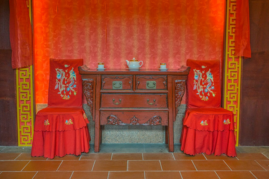 一条混入气体监测值班屏的检索词，背后可能是对监测系统数据边界的试探。本文